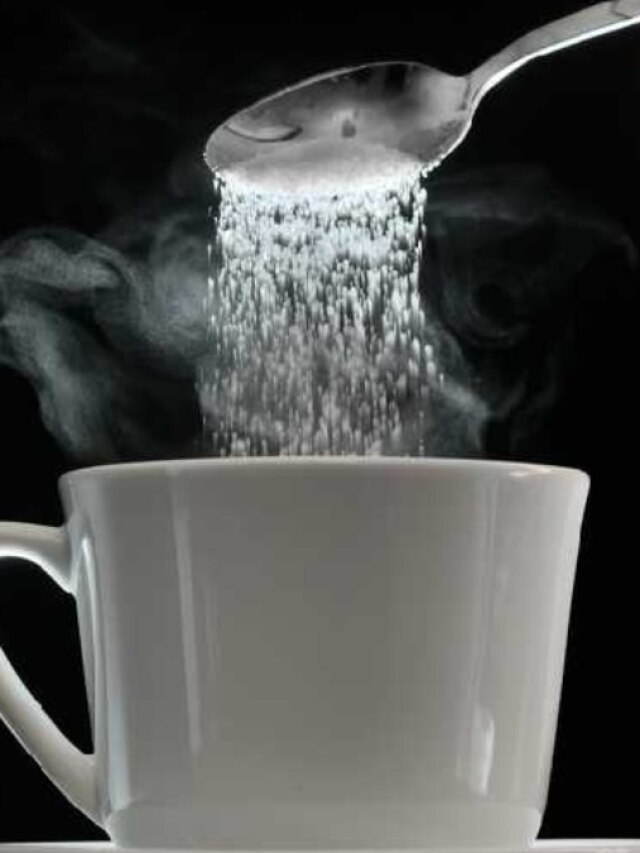 চিনি খাওয়া ছেড়ে দিন, রোজ রাতে 'খেলা' হবে