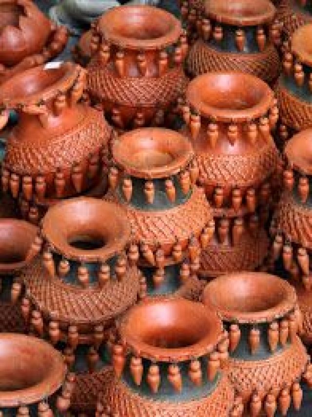 পুজোতে টেরাকোটার জিনিষ দিয়ে ঘর সাজাবেন কীভাবে? জেনে নিন