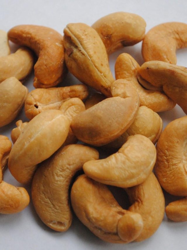 হার্ট ভাল থাকে-ত্বকে গ্ল্যামারও আসে, কাজু বাদাম মহৌষধ