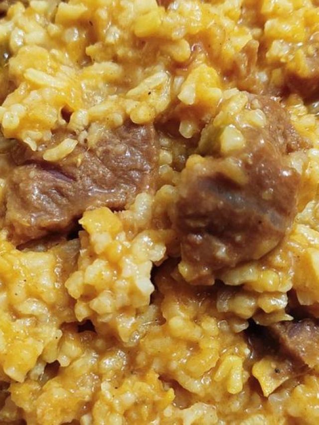 ধুত্তোর বিরিয়ানি! খাসির মাংসের খিচুড়ি খেয়ে দেখুন, সহজ রেসিপি