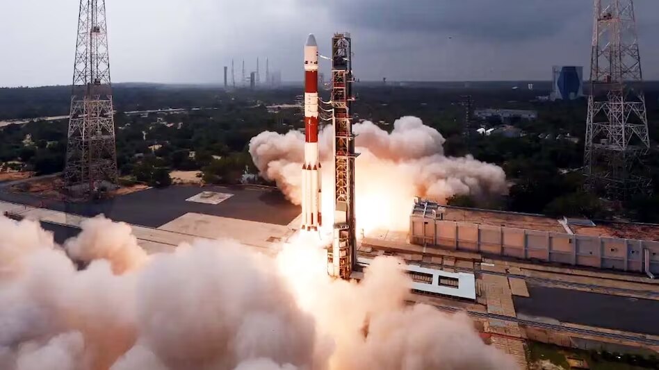 ISRO New Mission: चंद्रयान-3, आदित्य-एल 1 के बाद अब अंतरिक्ष की गुत्थियां  सुलझाएगा इसरो, जानें क्या है अगला मिशन XPoSat - isro soon Will launch X ray polarimeter  satellite mission ...