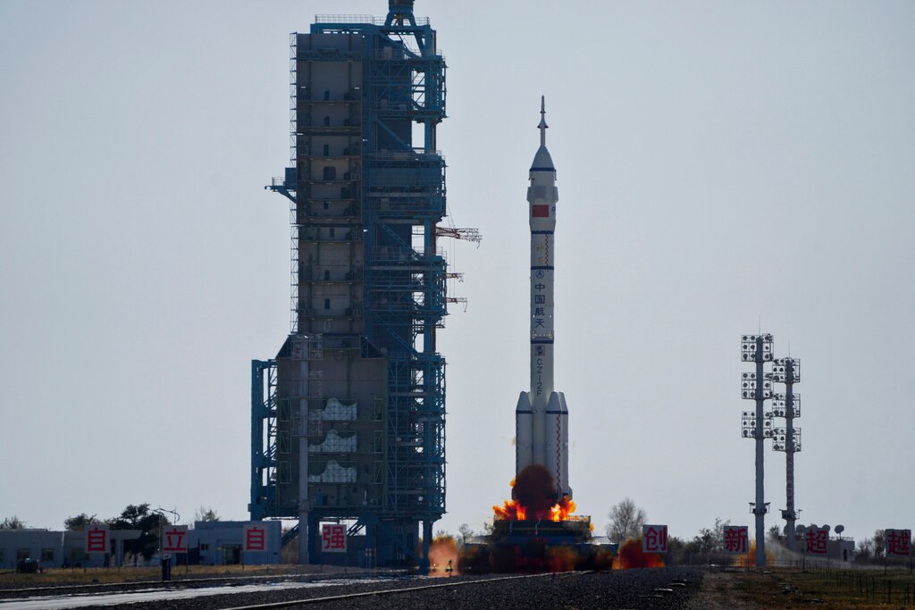 China calls for collaboration with international astronauts to achieve human Moon landing by 2030 - Vimarsana News