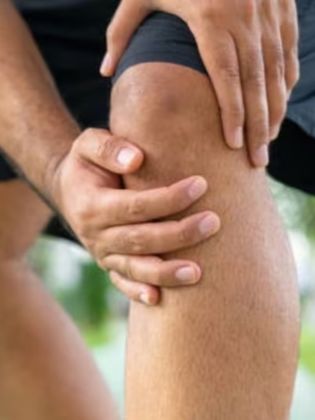 হাঁটুর সমস্যায় জেরবার? বাড়ির হেঁশেলেই রয়েছে সমাধান