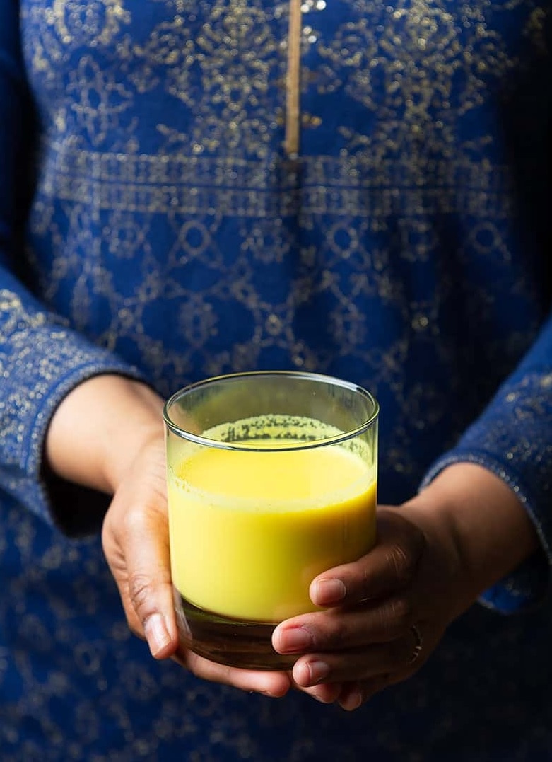 Health Benefits of Turmeric and Milk in Your Morning Routine