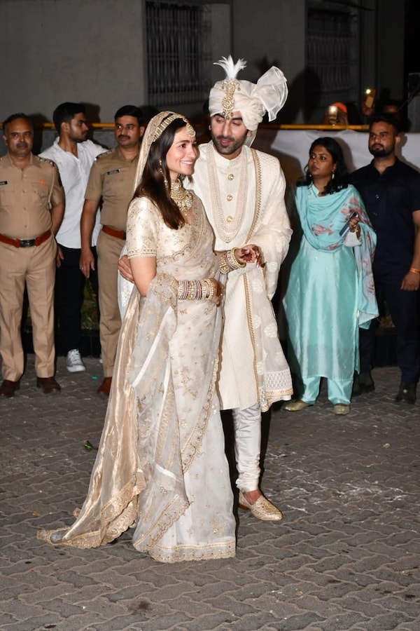 Alia bhatt wedding dress best sale