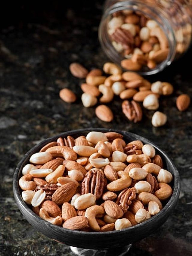 ये है ड्राई फ्रूट्स को खाने का एकदम सही तरीका, इन टिप्स को करें फॉलो