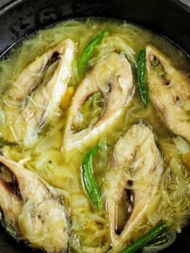 পাত চেটে খাবেন ইলিশ পানিখোলা, রইল খাঁটি বাঙাল রেসিপি