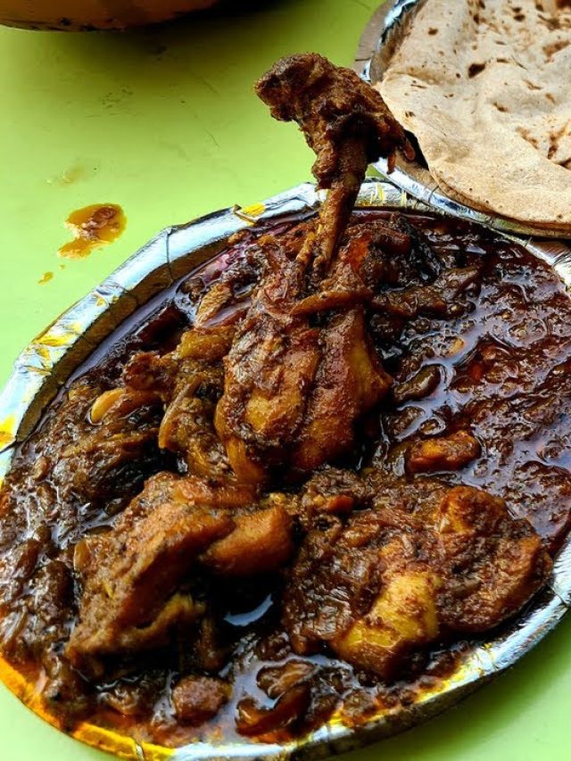 বাড়িতেই হোটেলের স্বাদ, ধাবা স্টাইল চিকেন কষার ধামাকা রেসিপি