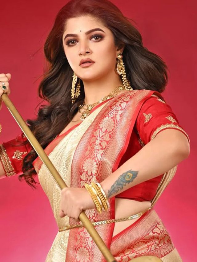 মহালয়ায় সাবেকি সাজে টলিডউ নায়িকারা