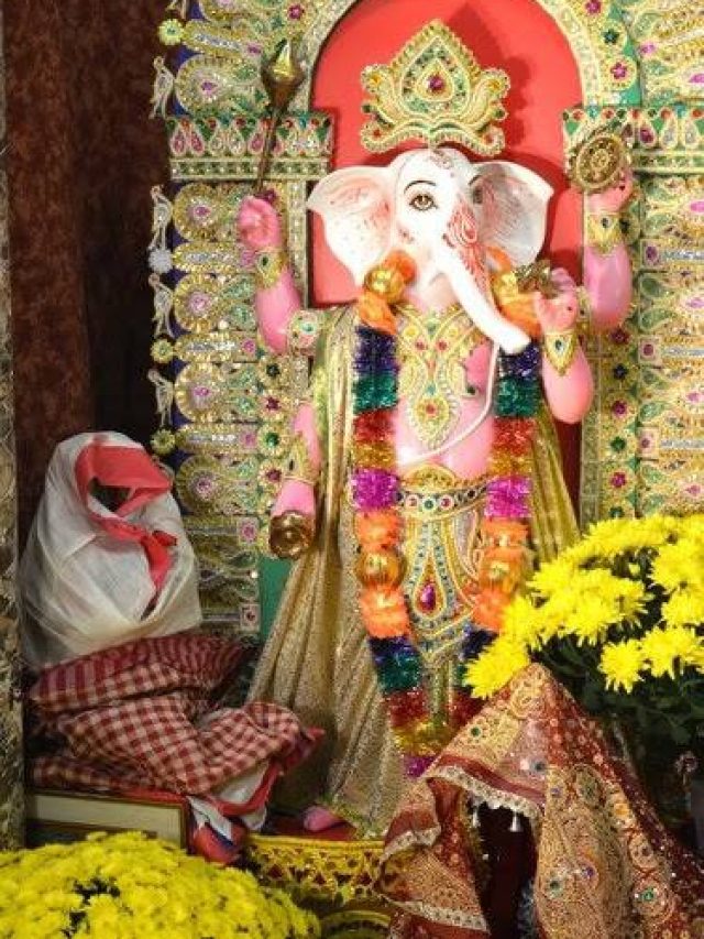 গণেশের স্ত্রী না মা, 'কলা বৌ' আসলে কে?