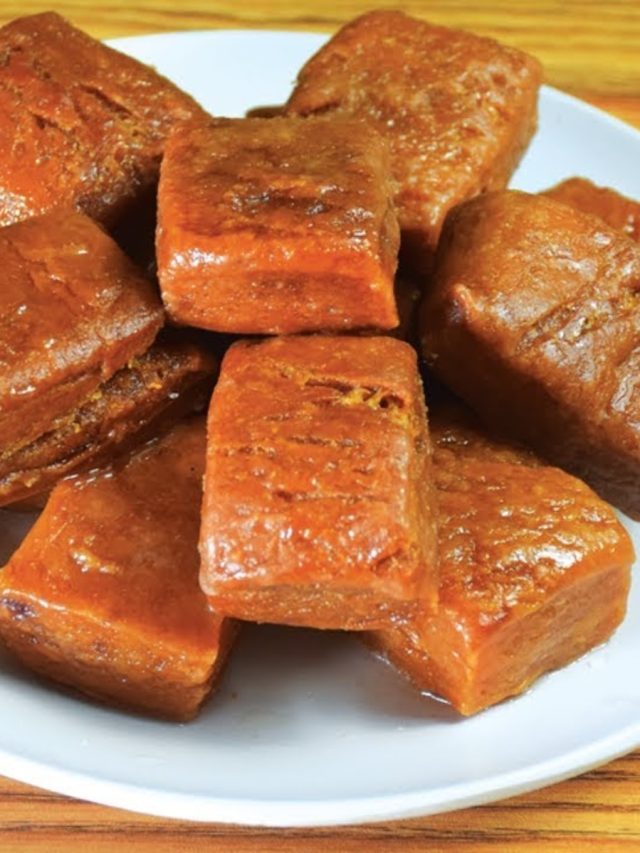 ময়দা ও চিনি ছাড়াই বানান খাস্তা গজা, রইল সহজ রেসিপি