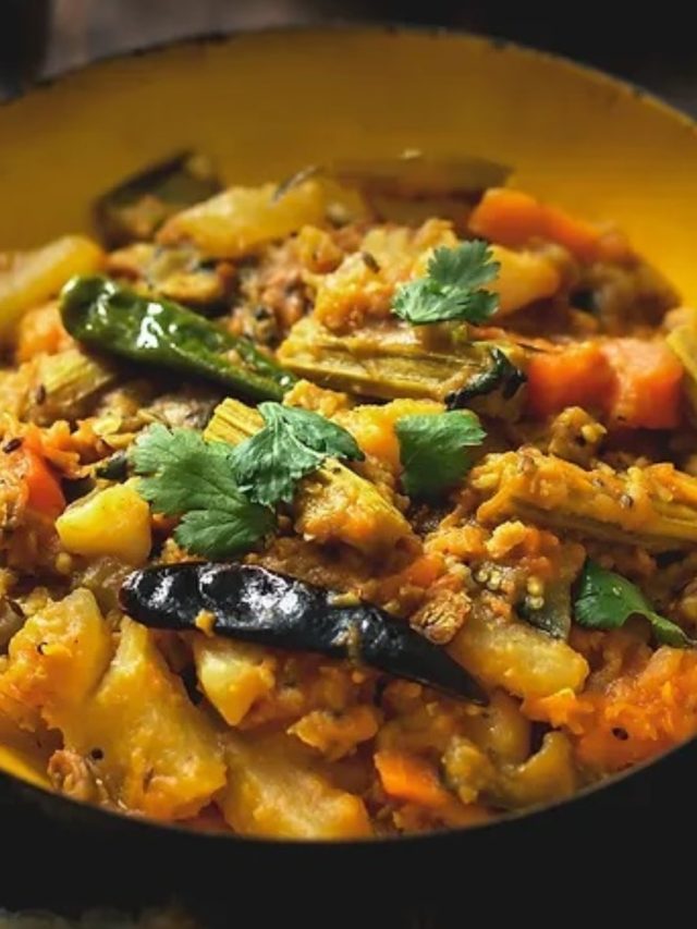 পুজোয় ভোগের খিচুড়ির সঙ্গে থাক সুস্বাদু লাবড়া, রইল সহজ রেসিপি