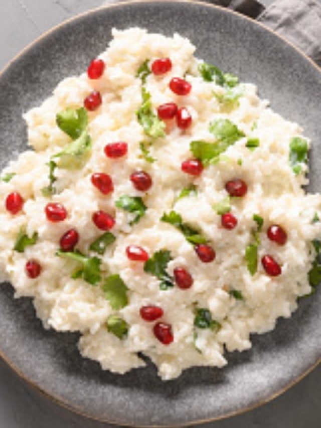 ব্রেকফাস্টে বাসি দই-ভাত, ওজন কমতে পারে হুড়মুড়িয়ে