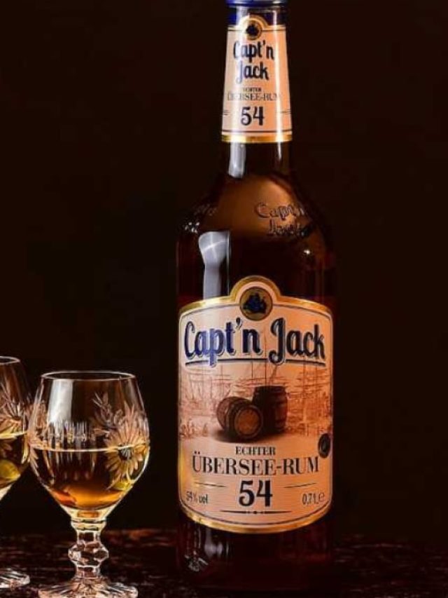 শীতে রাম খেলে কি সত্যিই শরীর গরম হয়? জানুন আসল সত্যিটা