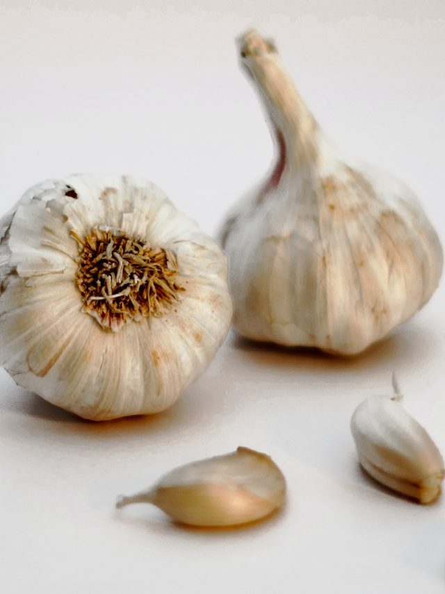 এই ২ অসুখে রসুন খেলে হার্ট অ্যাটাকও হতে পারে!