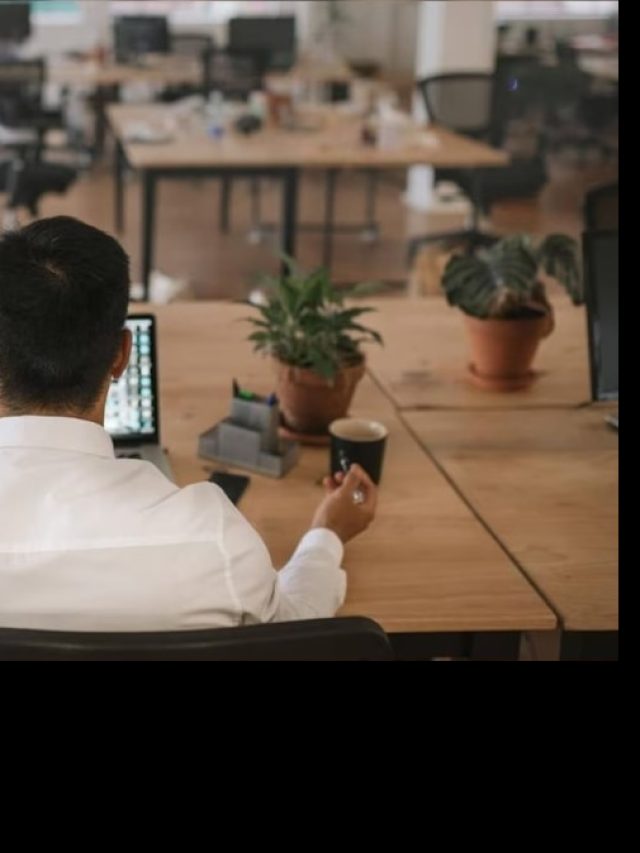 এই ৭ বাস্তু টিপসে উন্নতি পেশায়, বাড়বে আর্থিক সমৃদ্ধি