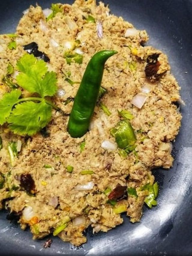 বাংলাদেশি বাদাম ভর্তা, খুবই সাধারণ এই রেসিপি গরম ভাতে অমৃত