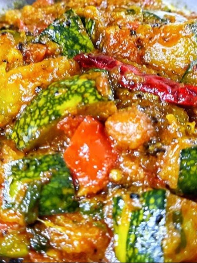 বাঙালবাড়ির ঝাল কুমড়ো রসা, মুখ ছেড়ে যাবে খেলে