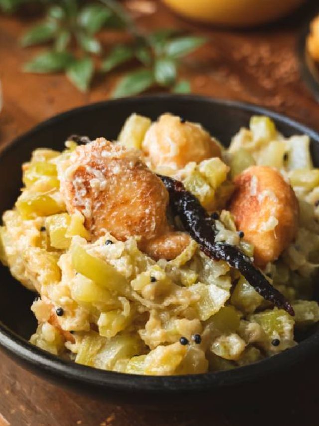 দুপুরের ভাত হবে চেটে পুটে সাফ! রইল লাউ শুক্তোর রেসিপি