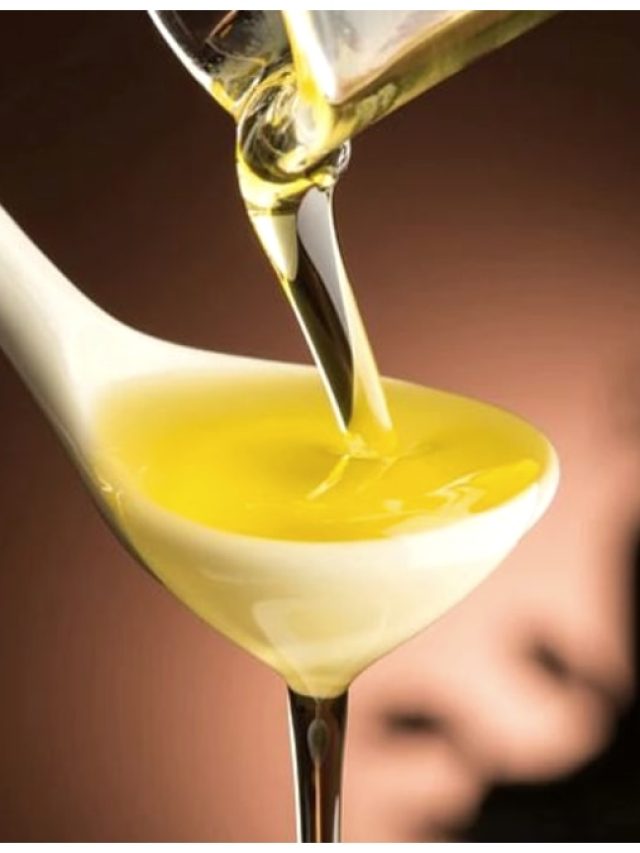 রোজ রাতে কয়েক ফোঁটা সর্ষের তেল,  বুড়ো বয়সেও পাবেন চরম সুখ