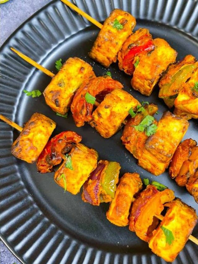 স্টোভে ১০ মিনিটে পনির টিক্কা বানানোর রেসিপি