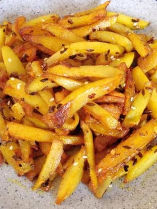 তেল ছাড়া আলু ভাজা, স্বাদের সঙ্গে স্বাস্থ্যকর বানান এভাবে