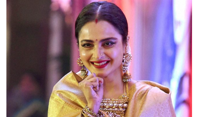 Rekha's b'day special: Her 7 best films - Vimarsana News