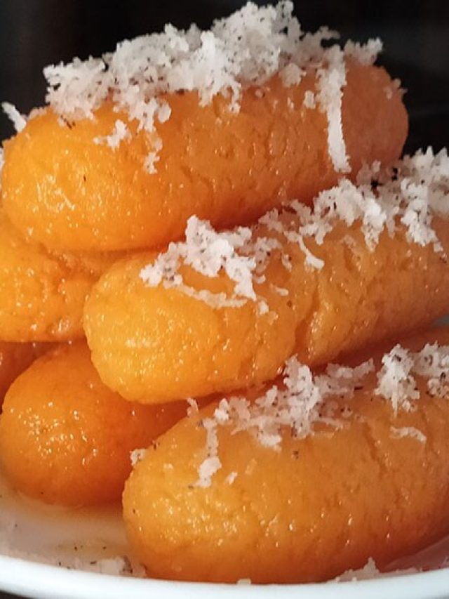 যেতে হবে না দোকানে, বাড়িতেই বানান চমচম রইল রেসিপি