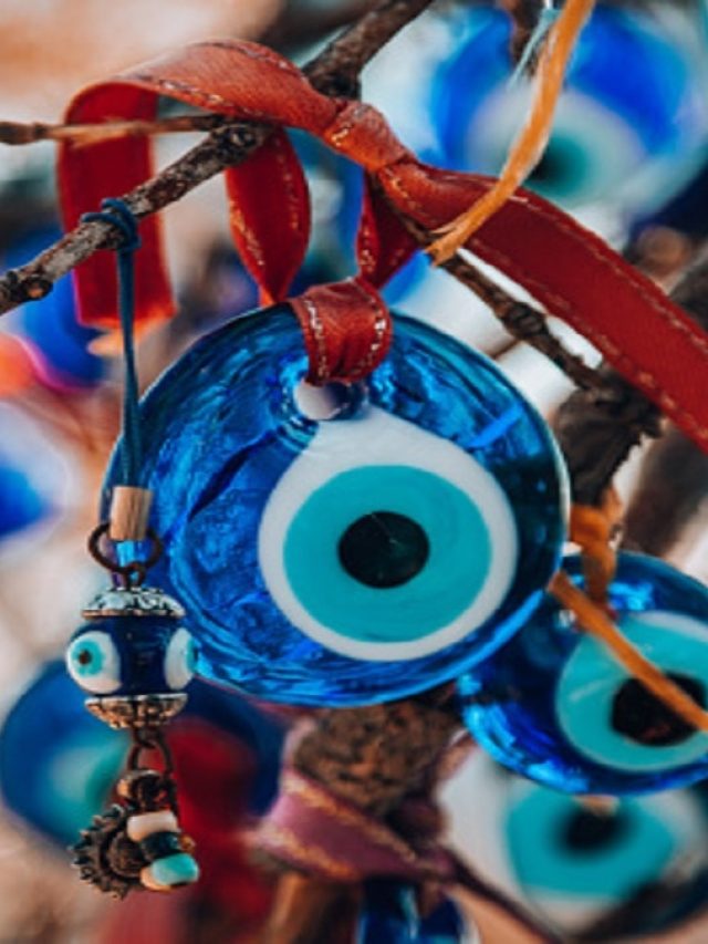 ভাল কিছু হলেই, দুষ্টু লোকের নজর লেগে যায়? এভাবে রক্ষা করবে  ইভিল আই