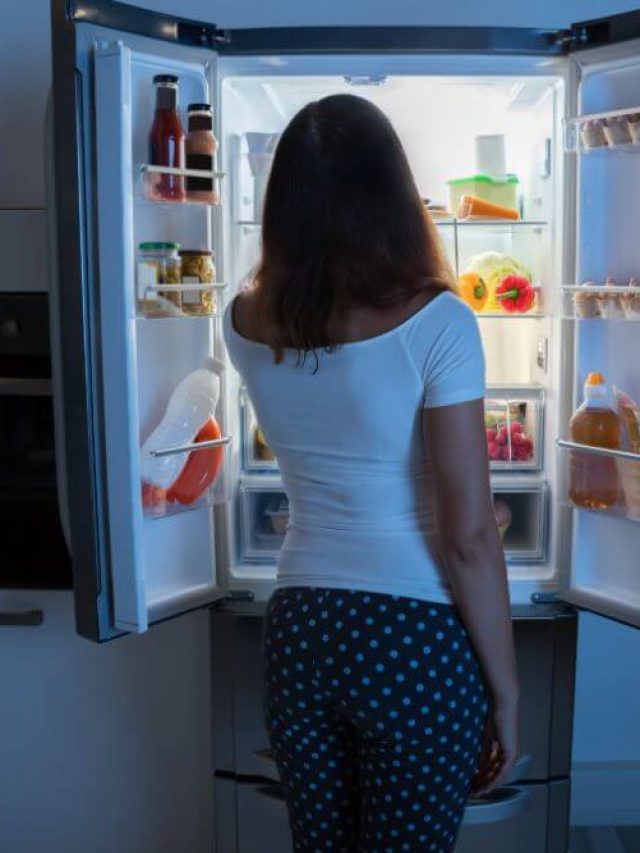 ফ্রিজ সাফ হবে মাত্র ১ টাকার এই জিনিসেই, দারুণ চকচক করবে