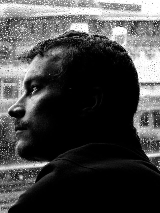 মাঝে মাঝেই মন খারাপ? কী করবেন? রইল মনোবিদের টিপস