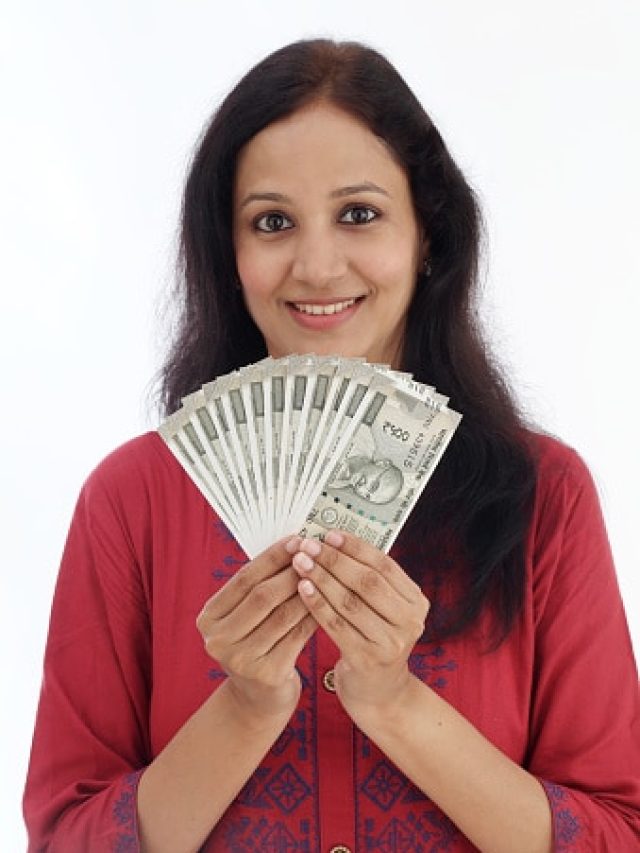 এভাবেই গৃহিণীরা টাকা জমাতে পারেন, রইল দুর্দান্ত টিপস