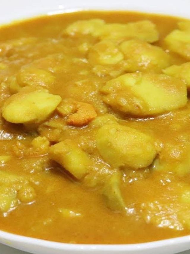 পুজোতে একটু অন্যরকম কিছু রাঁধতে চান? বানিয়ে ফেলুন গাঁটি কচুর টক ঝোল