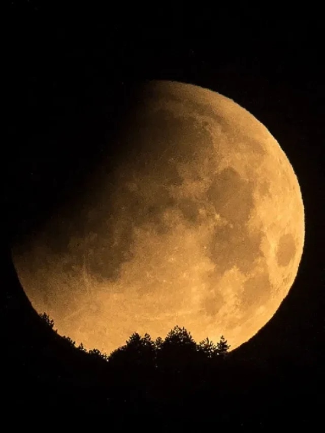 লক্ষ্মীপুজোয় মধ্যরাতে চন্দ্রগ্রহণ, কত ক্ষণ ধরে চলবে?