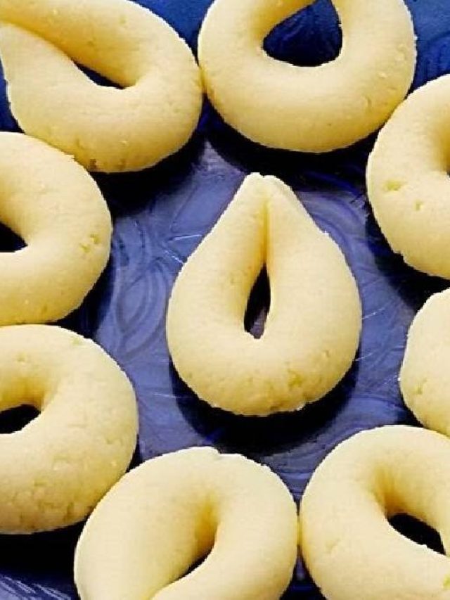 দামে সস্তা খেতে মজাদার, মাত্র ১০ মিনিটেই গুঁড়ো দুধে বানিয়ে নিন গুজিয়া