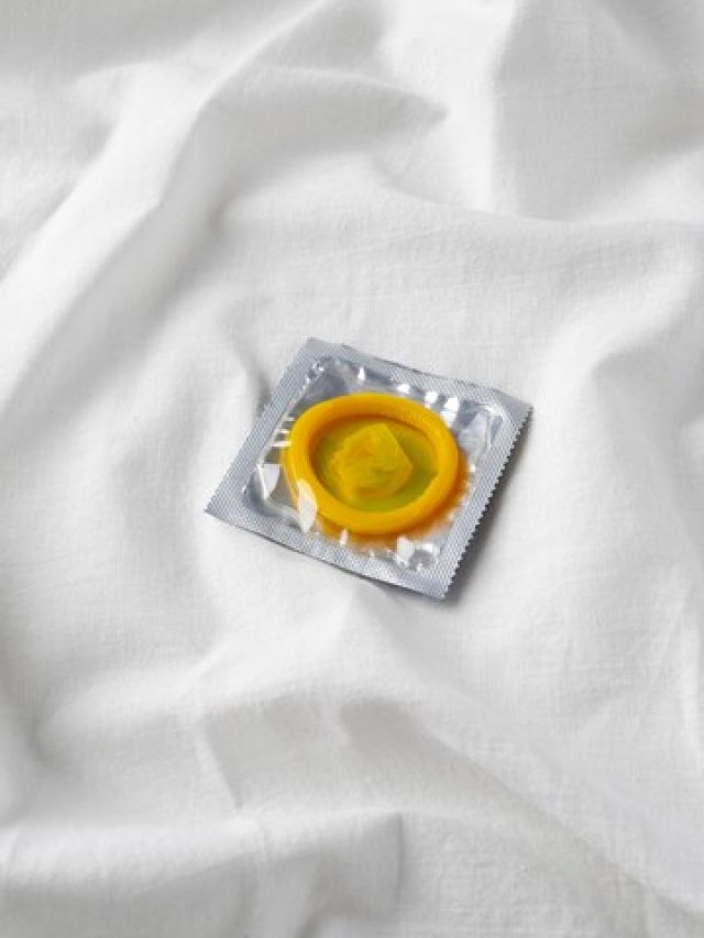 এটিই হল পৃথিবীর প্রাচীনতম কন্ডোম, ব্যবহার করতেন কে? অবাক করা তথ্য