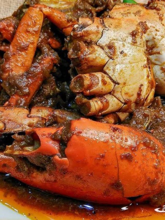 নবমীতে বানান কাঁকড়ার কষা, লোকজন মাংস ফেলে খাবেন এটা