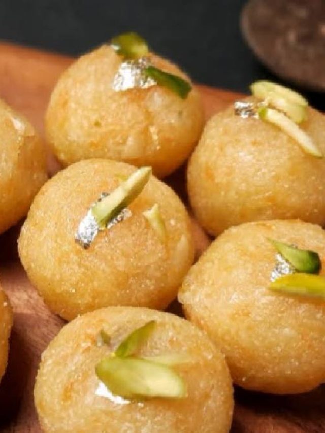 নারকেল-সুজি দিয়ে নয়, লাড্ডু বানান কাঁচা পেঁপে দিয়ে, ভুলবেন না স্বাদ