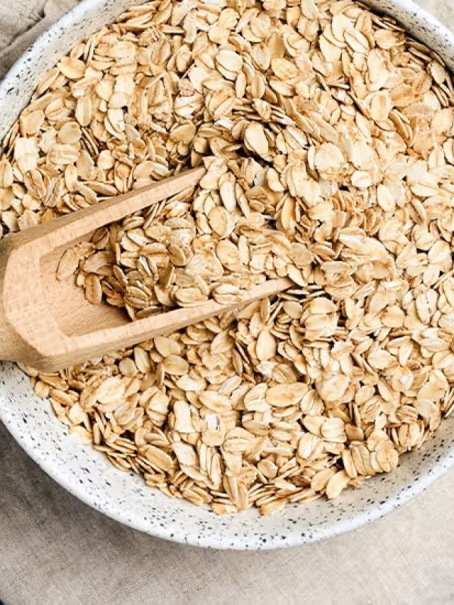 স্নানের জলে মিশিয়ে নিন ১ চামচ ওটস, তারপর দেখুন 'খেলা'