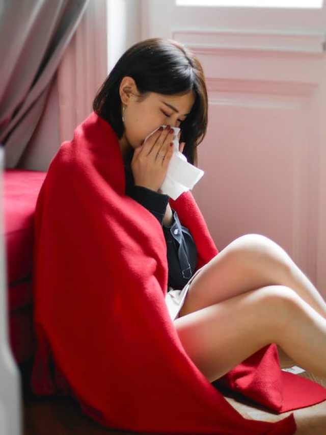 সর্দিতে নাক দিয়ে জল পড়ছে? মুক্তির উপায় জেনে রাখুন