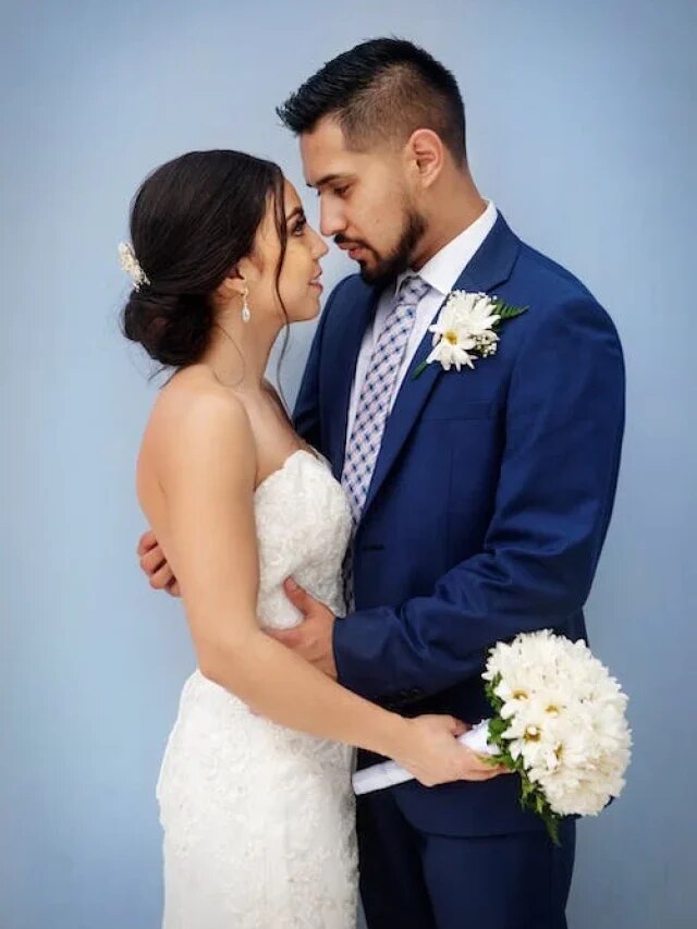 মেয়েরা ছেলেদের থেকে এই ৮ জিনিস পেতে চায়, জেনে রাখুন