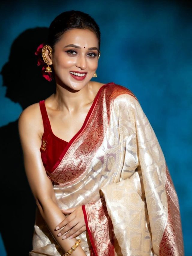 ১০ বছরের পুরনো শাড়িও থাকবে নতুন, মানুন এই সহজ টিপস