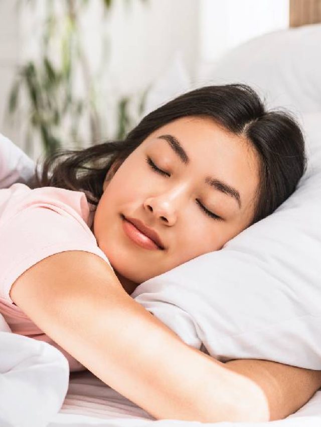 কেন ঘুমাই আমরা? উত্তর শুনলে অবাক হবেন আপনি