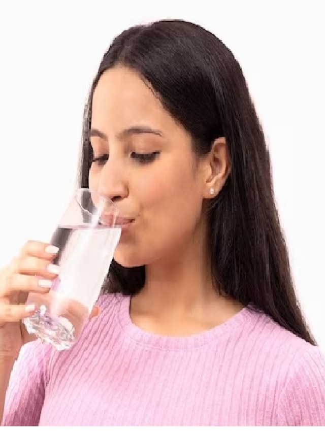 সারাদিনে ১ লিটার জলও খান না? এই রোগের জন্য তৈরি হন