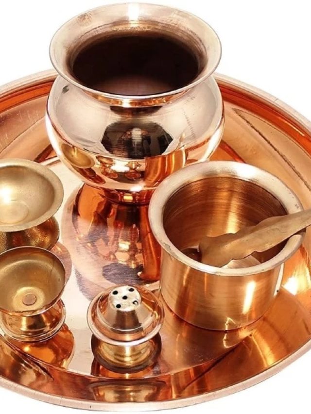 ঠাকুরঘরের জলপাত্র এভাবে রাখলেই সর্বনাশ, জেনে নিন সঠিক নিয়ম