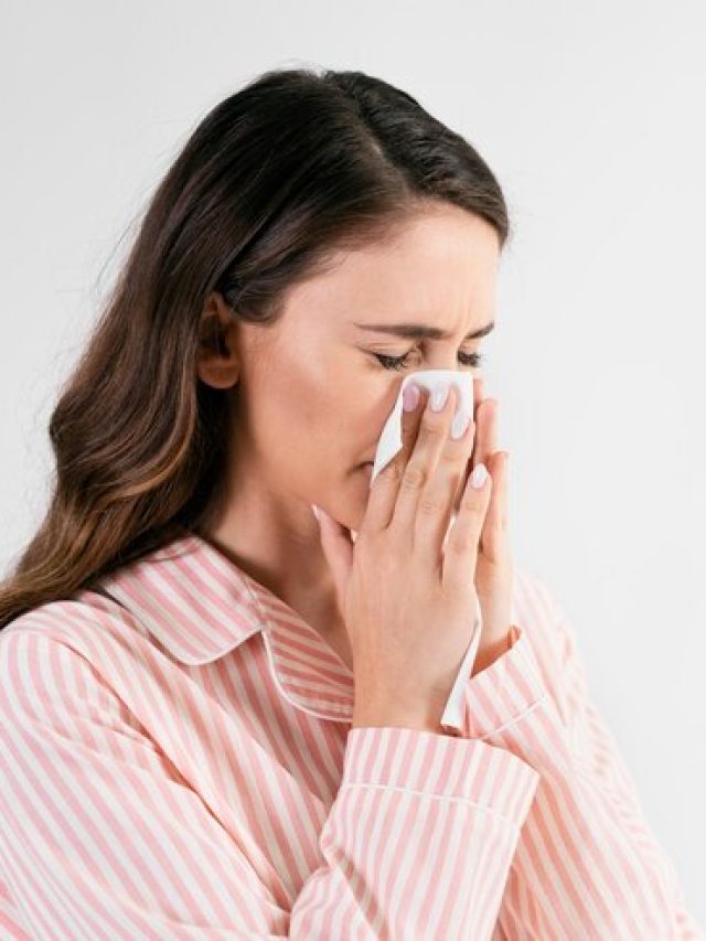 সর্দিতে নাক বন্ধ? এসব ঘরোয়া উপায়েই মিলবে আরাম