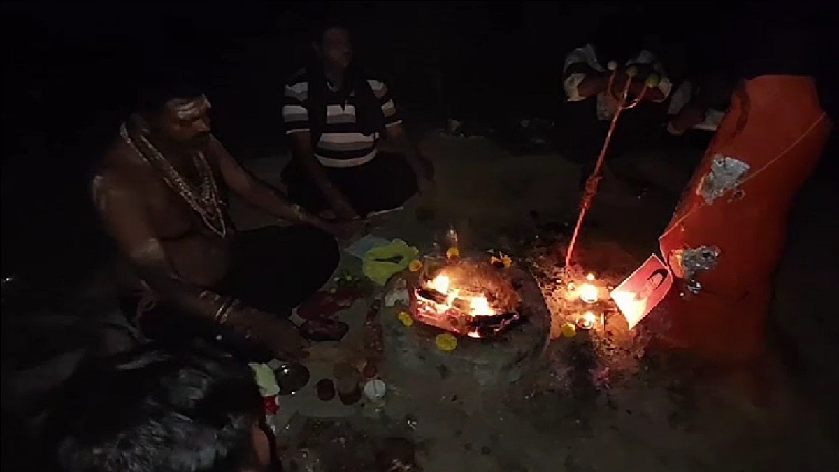 'कमलनाथ कर रहे मंत्र-तंत्र, हमें चाहिए लोकतंत्र'