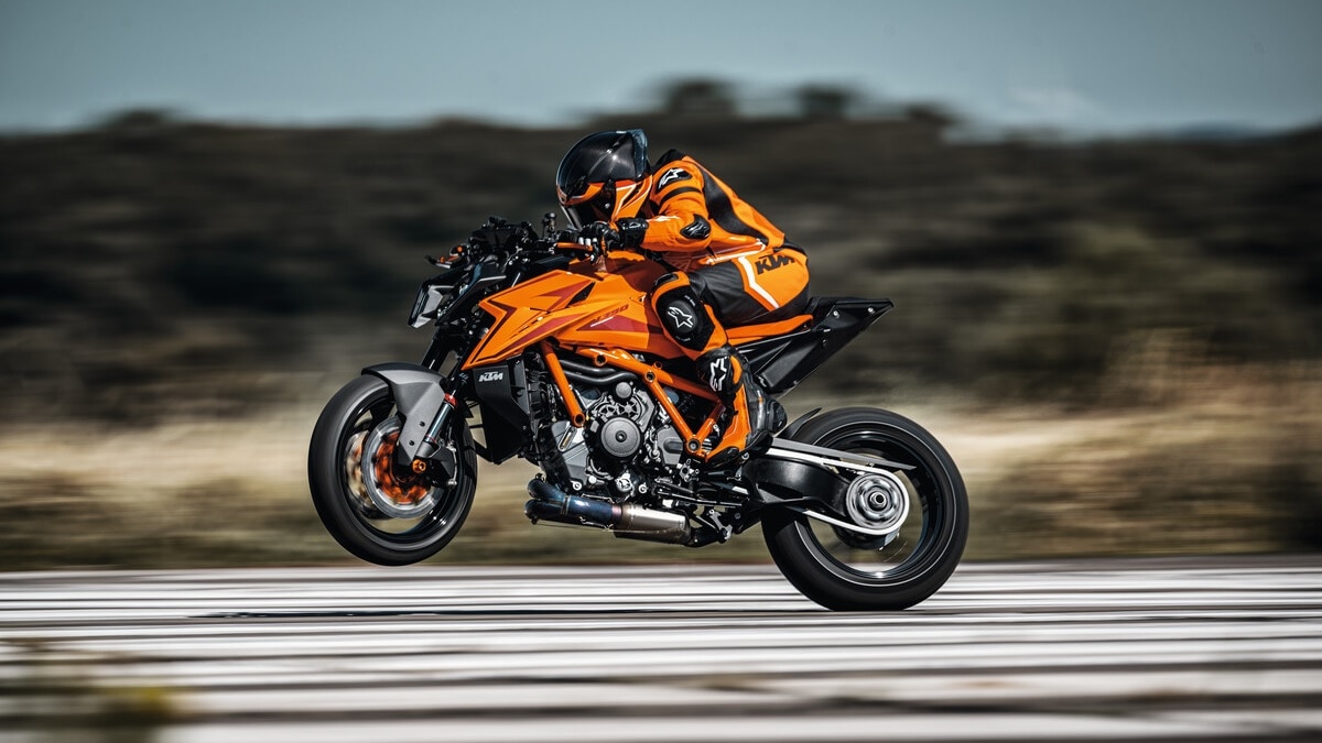 SUV की ताकत... 'एलियन' जैसा लुक! KTM ने लॉन्च की 'Super Duke'