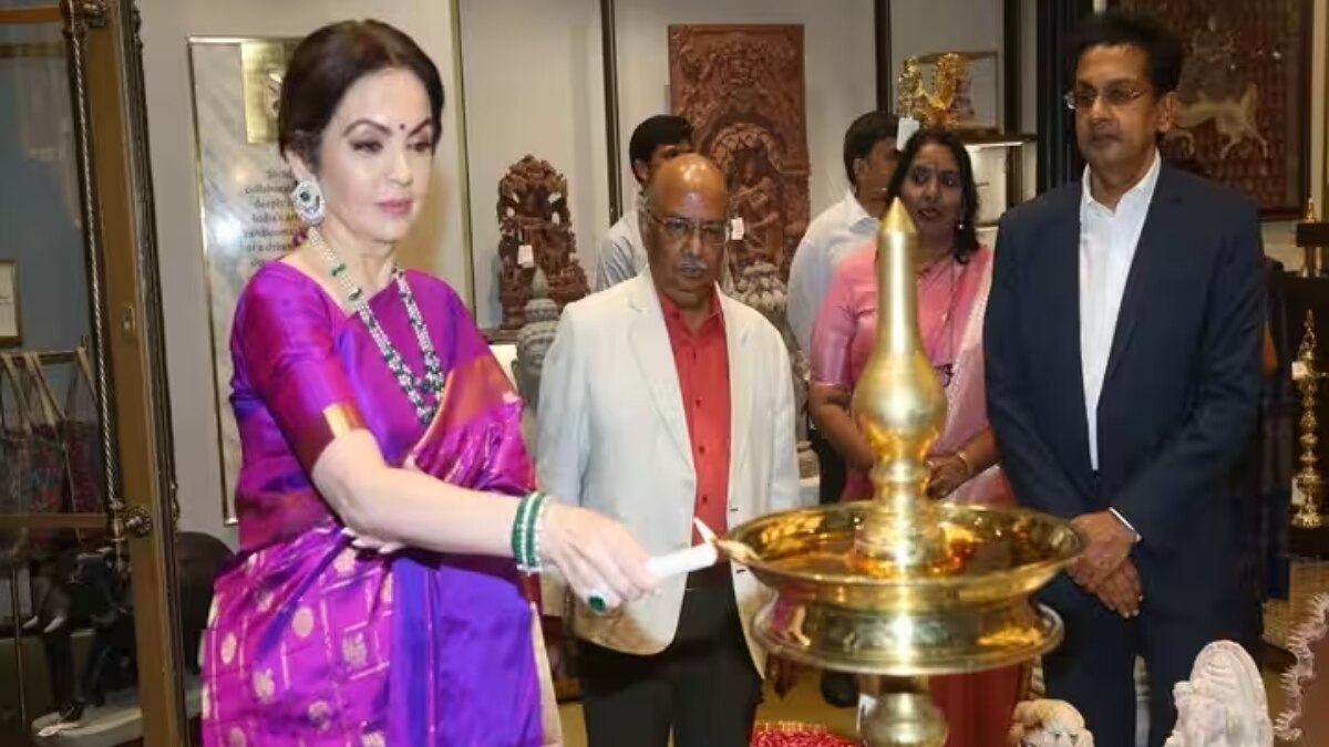 Reliance ने इस शहर में खोला पहला 'स्वदेश स्टोर', नीता अंबानी ने कही