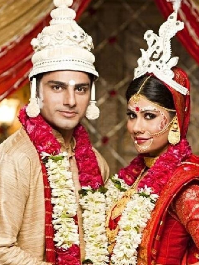 পাত্র-পাত্রী খুঁজতে ম্যাট্রিমোনিয়াল সাইট? ভেবে দেখুন তো একবার